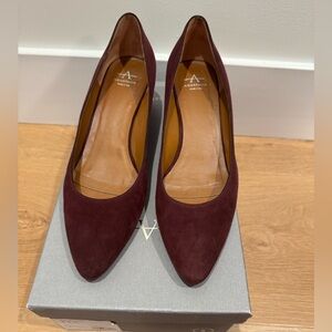 Aquatalia Phoebe Suede Heels, Oxblood, size 8.5